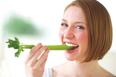 芹菜怎麼吃能治病?揭芹菜最給力的吃法