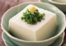 男性吃豆腐的五大危害與食用禁忌，適量攝取才是健康關鍵