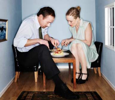 站著吃飯更有利健康?談談不同的吃飯習慣