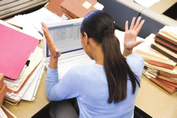 加班催人老?4大應對加班的飲食對策