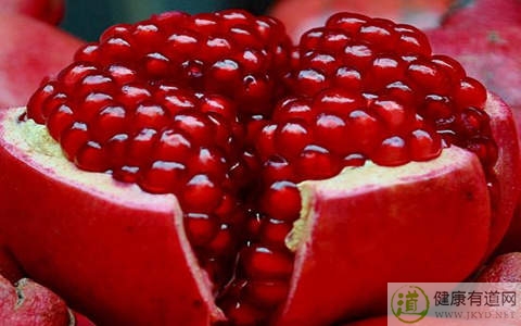 吃石榴吐籽嗎 吃石榴吐籽嗎
