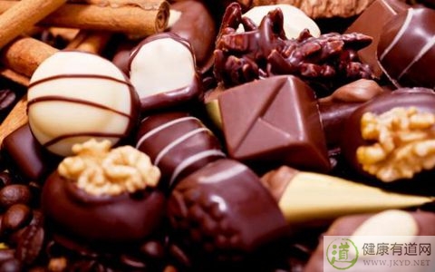 巧克力不能和什麼一起吃_巧克力和什麼相克 巧克力不能和什麼一起吃_巧克力和什麼相克