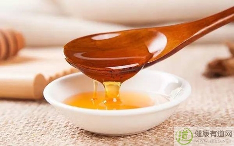 吃了蜂蜜不能吃蔥嗎 吃了蜂蜜不能吃蔥嗎