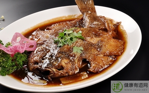 鲈魚不能和什麼一起吃_鲈魚和什麼相克 鲈魚不能和什麼一起吃_鲈魚和什麼相克