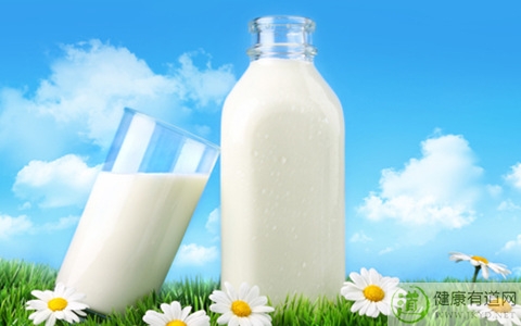 牛奶不能和什麼一起吃_牛奶和什麼相克 牛奶不能和什麼一起吃_牛奶和什麼相克