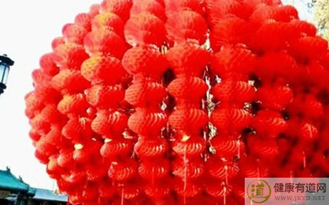 除夕吃蒜的寓意 除夕吃蒜的寓意