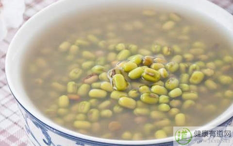 女人冬季吃什麼養顏 女人冬季吃什麼養顏