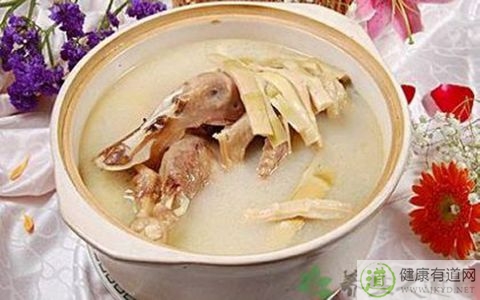 秋天養肺吃什麼 秋天養肺吃什麼