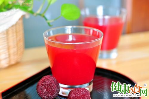 夏天喝什麼好?夏天來杯酸甜的楊梅汁