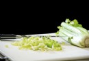 食物就是最好的藥！5種新鮮食材改善浮腫、腹脹、青春痘等常見困擾