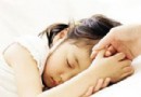 小兒高熱驚厥怎麼辦？冷敷降溫急救法與居家護理全攻略